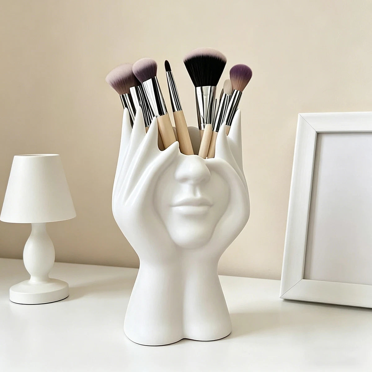 Creative Face Makeup Brush Holder – Stylish Vanity Organizer